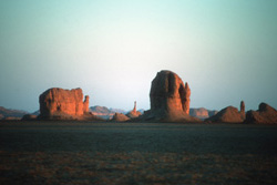 Wste, Vorderasien, Iran-Expedition: Faszinierende Windrelief-Landschaft in der Dasht-e Lut-Wste 